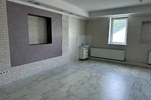 комерційна за адресою Проскурівська вул., 1