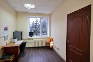 коммерческая по адресу Київська, 89
