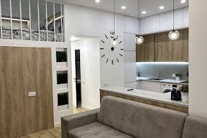 квартира за адресою Залізнична вул., 9