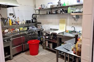 комерційна за адресою Басейна вул., 2