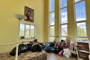 будинок за адресою Центральна вул., 1