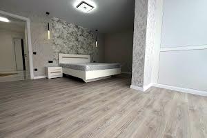 квартира за адресою Білогірська вул., 8