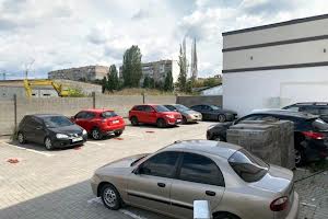 комерційна за адресою Київська, 1/8