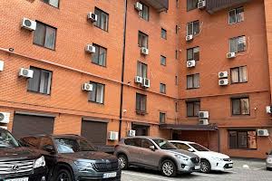 квартира за адресою Академіка Чекмарьова вул., 2