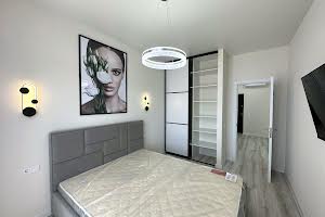 квартира за адресою Краснова вул., 3
