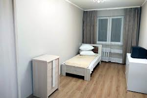 квартира за адресою Чорновола вул., 142