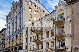 комерційна за адресою Паторжинського вул., 4