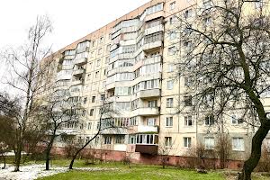 квартира за адресою Бандери Степана вул., 67а