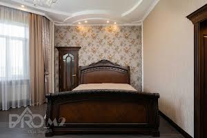 будинок за адресою Крутогірна вул., 8