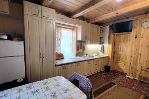 будинок за адресою смт. Черняхів, Шевченка