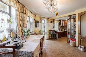 будинок за адресою Центральна вул.