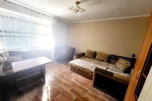 квартира за адресою Євгенія Логінова вул. (Крилова), 48
