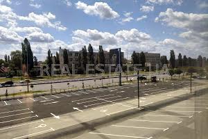 коммерческая по адресу Миколы Бажана просп., 17