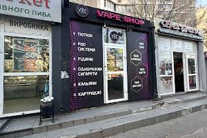 комерційна за адресою Київ, Анни Ахматової вул., 4