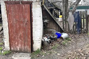 участок по адресу Комарова Столична, 75