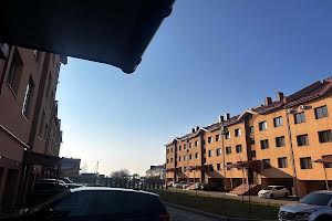 квартира за адресою Героїв Крут вул., 3
