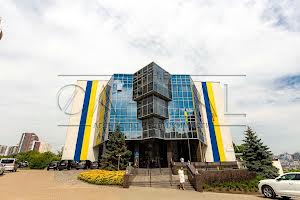 комерційна за адресою Київ, Голосіївська вул., 42