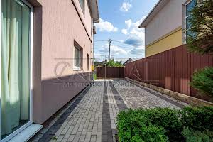 будинок за адресою Кленова вул., 4