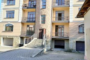 комерційна за адресою Василіянок вул., 60б
