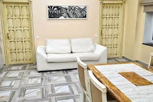 квартира за адресою Дмитра Яворницького просп. (Карла Маркса), 72