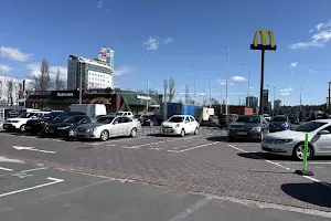 коммерческая по адресу Миколы Бажана просп., 17-А