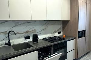 квартира за адресою Миколаївська вул., 27