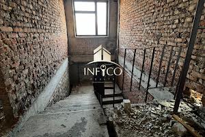 коммерческая по адресу Руставі, 4