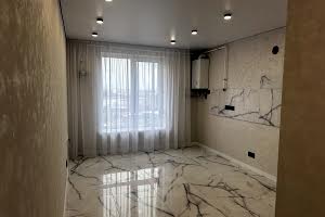квартира за адресою Домбровського вул., 14а
