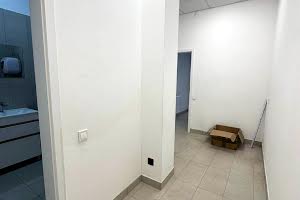 комерційна за адресою Стрийська вул., 108