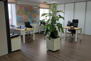 комерційна за адресою Київ, Жилянська вул., 75
