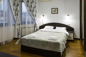 дом по адресу Комарова