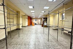 комерційна за адресою Залізнична, 49