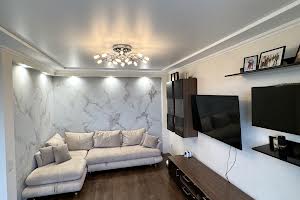 квартира за адресою Космонавтів просп., 79
