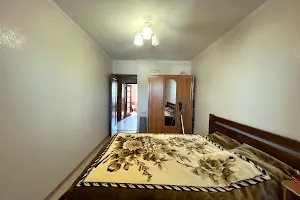 квартира за адресою Макарова, 52