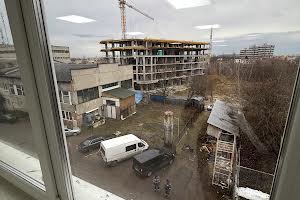 комерційна за адресою Садова вул., 2а/1