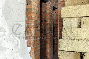 комерційна за адресою Мальовнича вул., 3