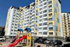 квартира за адресою Олександра Довженка вул., 25б