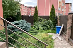 комерційна за адресою Щаслива вул., 50