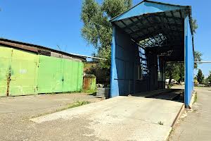 комерційна за адресою Лугова вул., 13