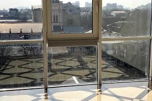 комерційна за адресою Європейська пл. (Катерининська), 22