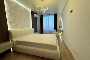 квартира за адресою Степана Бандери вул., 77