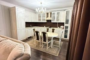 квартира за адресою Тролейбусна вул., 32