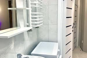квартира за адресою Зоряна вул., 8б