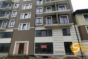 комерційна за адресою Залізнична вул., 42а