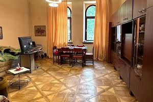 комерційна за адресою Івана Франка вул., 65