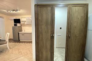 квартира за адресою Луговська вул., 244