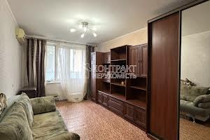квартира за адресою Поздовжня вул., 3б