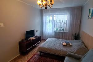 квартира за адресою Небесної Сотні вул. (Івана Стасюка), 1-А