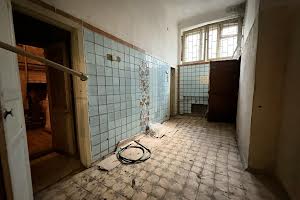 комерційна за адресою Павла Тичини вул. (Валдайська), 26