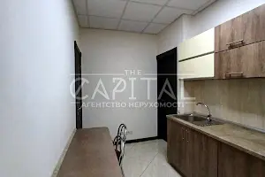 комерційна за адресою Спаська вул., 5